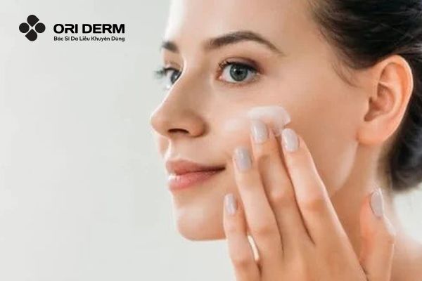 Kem trị mụn ẩn cho da dầu có tác dụng gì?