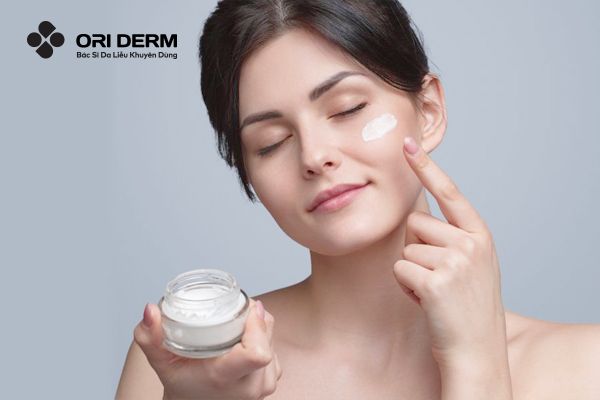 Dưỡng ẩm cho da mà không gây bít tắc lỗ chân lông