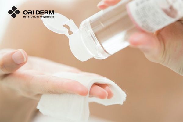 Sử dụng toner cân bằng da