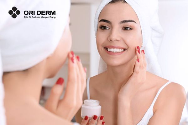 Dưỡng ẩm cho da dầu