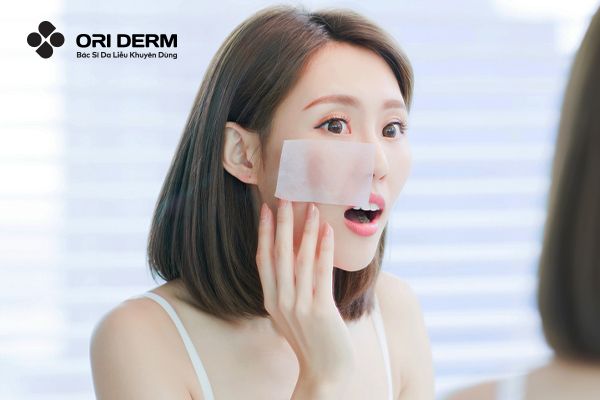 Các yếu tố khác ảnh hưởng đến việc nổi mụn