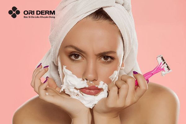 Da mụn có nên cạo lông mặt không?