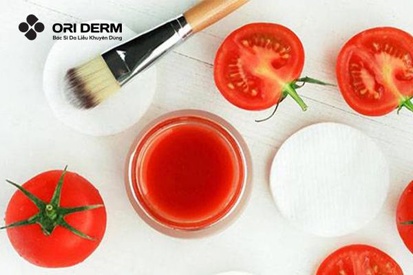 Đắp mặt nạ tự nhiên bằng cà chua