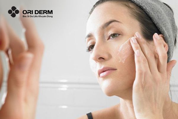 Cách trị ổ mụn viêm bằng sản phẩm không kê đơn