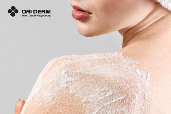 Bật Mí 8 Sản Phẩm Tẩy Tế Bào Chết Body Cho Da Trắng Sáng, Khỏe Đẹp