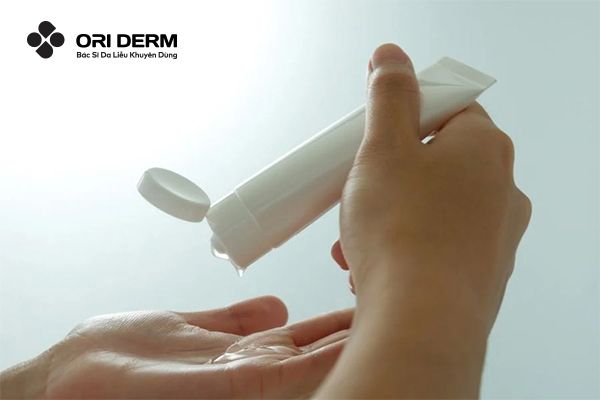 Tiêu chí chọn kem trị mụn ẩn cho da dầu