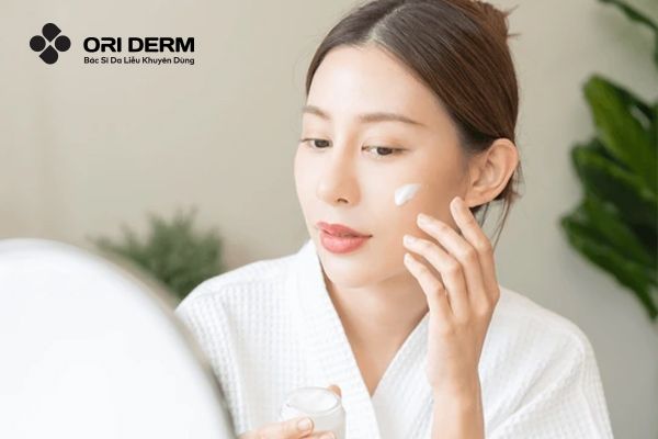 Thời gian chờ lý tưởng giữa retinol và kem dưỡng ẩm