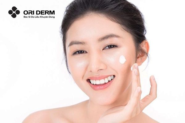 Hướng dẫn cách điều trị mụn tái đi tái lại một chỗ hiệu quả