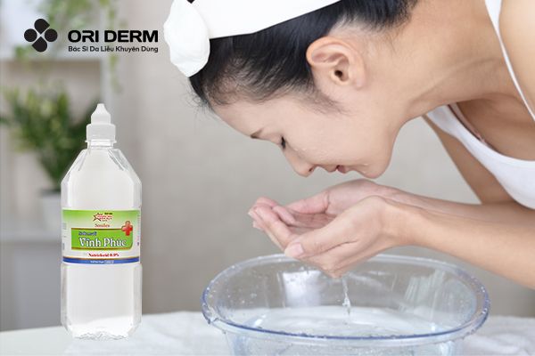 Làm sạch da sau nặn mụn