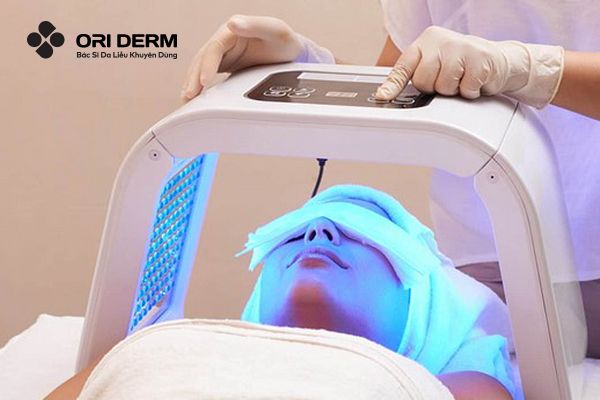 Trị mụn viêm đỏ không bằng liệu pháp ứng dụng công nghệ cao