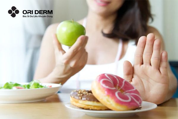 Khi áp dụng cách xử lý mụn viêm tại nhà cần lưu ý điều gì?