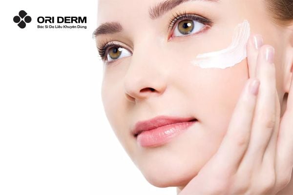 Thành phần nên có khi chọn kem dưỡng ẩm cho da dầu mụn