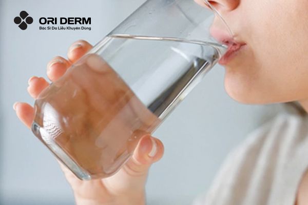 Bí quyết để ngăn ngừa tình trạng da khô, bong tróc