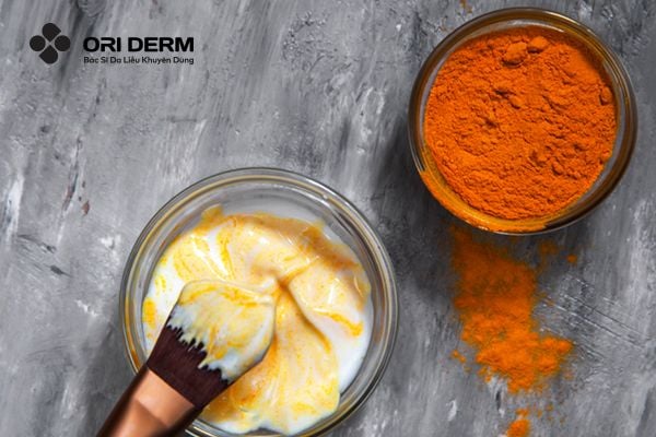 Trị sẹo lõm bằng nghệ tươi và sữa chua không đường