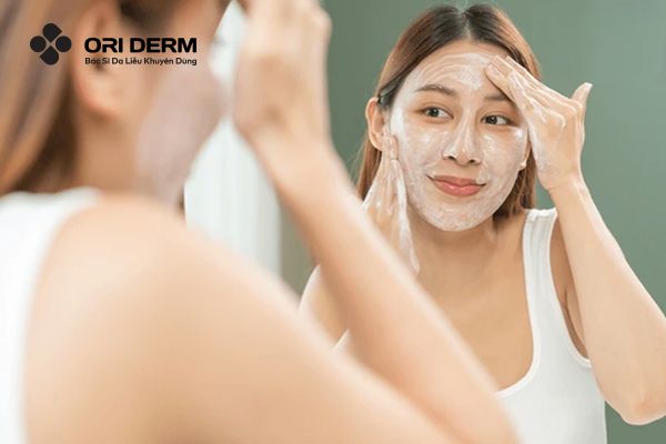 Lưu ý khi chăm sóc da có vết thâm mụn mãi không hết