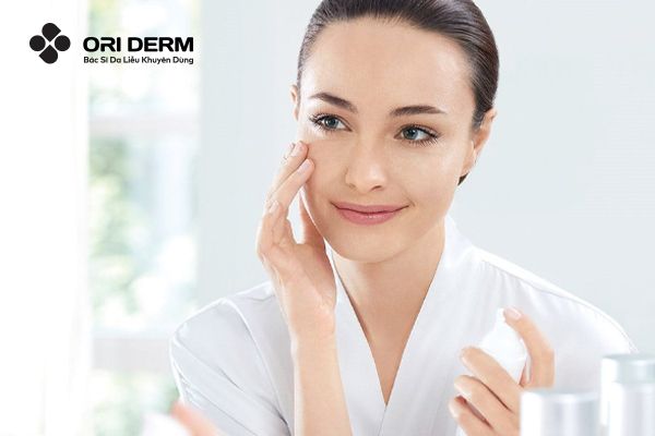 Lưu ý khi sử dụng kem dưỡng phục hồi da