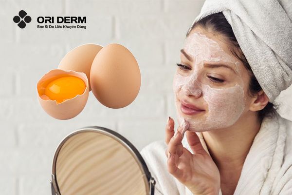 Cách làm hết mụn với lòng trắng trứng gà