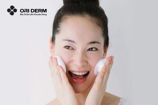 Sữa rửa mặt cho da khô có gì đặc biệt?