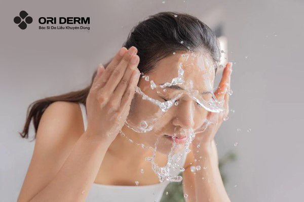 Một số quy tắc dùng sữa rửa mặt cho da nhạy cảm đúng cách