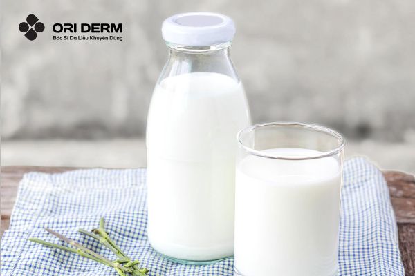 Tẩy da chết body bằng Sữa Tươi Không Đường