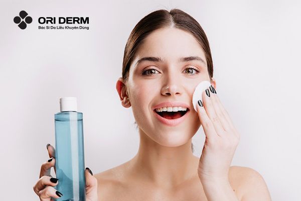 Tẩy trang sạch sẽ