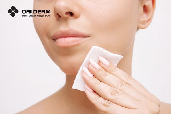 Các bước tẩy trang cho da mặt đối với người không trang điểm