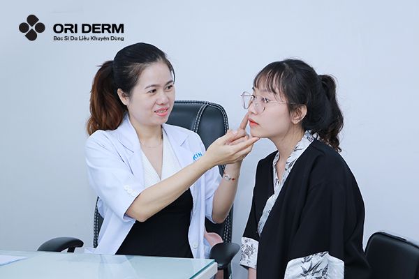 Khi bị mụn do gan kém nên xử lý như thế nào?