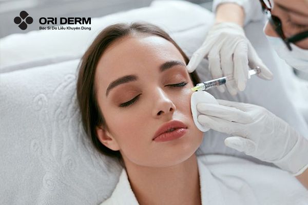 Tiêm filler làm đầy sẹo lõm