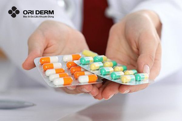 Trị mụn viêm mủ bằng uống