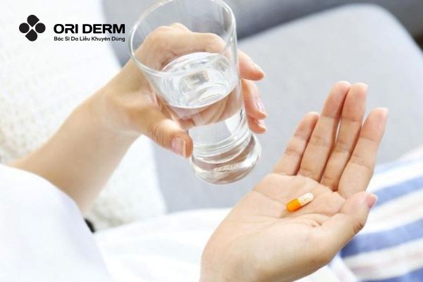 Phương pháp điều trị mụn nội tiết bằng thuốc