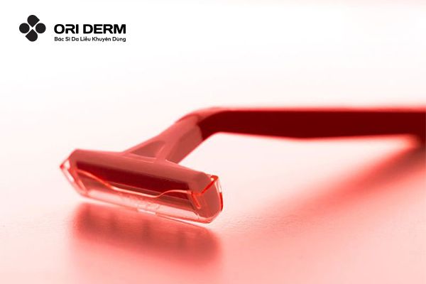 Những điều cần lưu ý khi cạo lông mặt cho da mụn