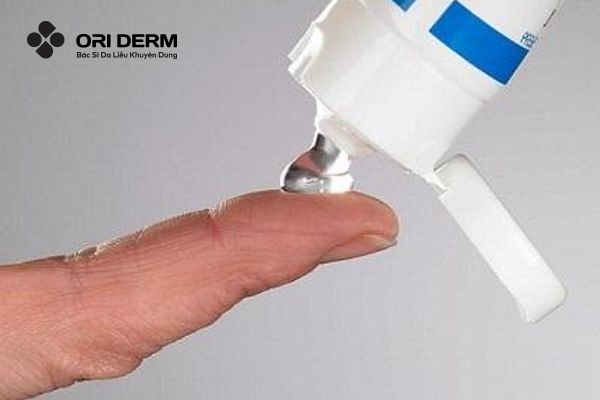 Thuốc trị mụn viêm đỏ không nhân không kê đơn