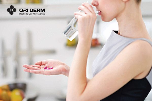 Uống gì để trị mụn nội tiết?