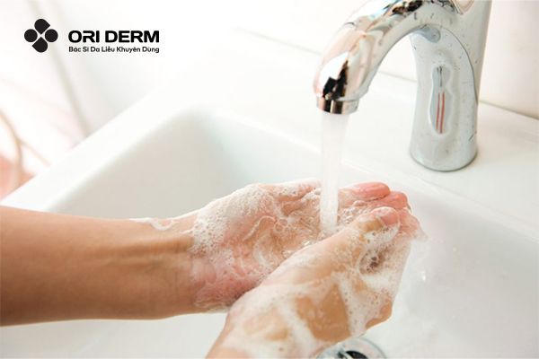 Vệ sinh tay sạch khuẩn