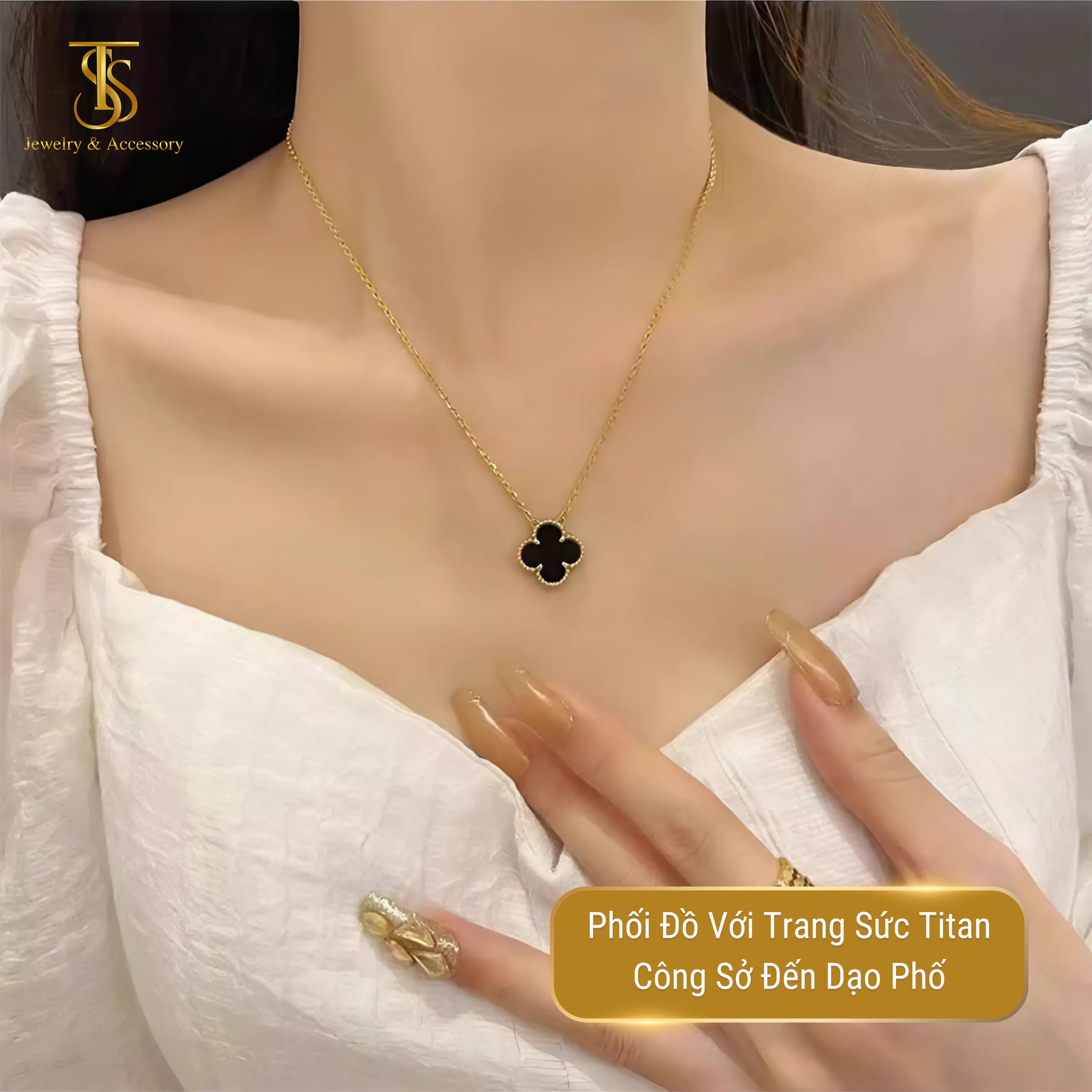 Phối Đồ Với Trang Sức Titan: Công Sở Đến Dạo Phố