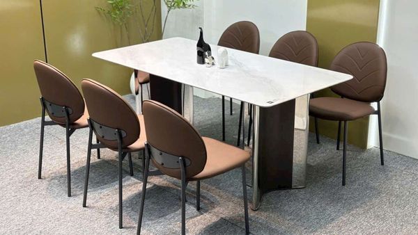 Bàn Ăn Mặt Đá Cao Cấp VNT130