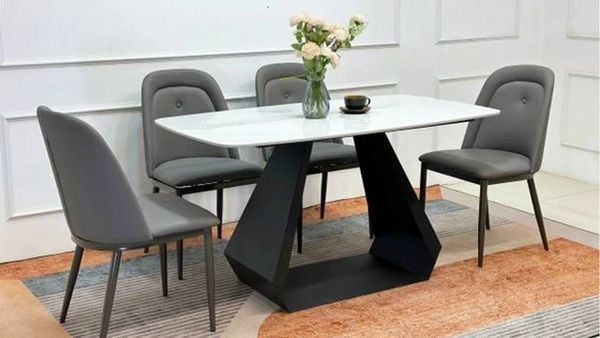 Bàn Ăn Mặt Đá Cao Cấp Crystal