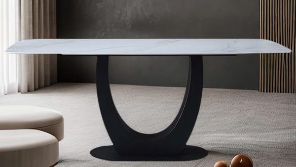 Bàn Ăn Mặt Đá Cao Cấp V-Line