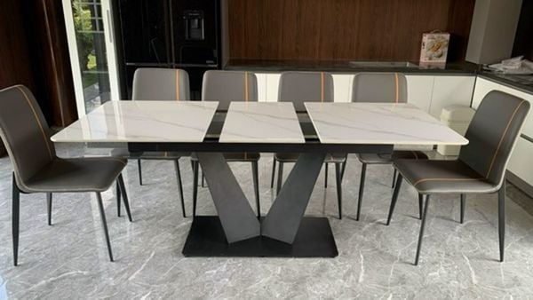 Mẫu bàn ăn kéo dài mặt đá thông minh Ceramic