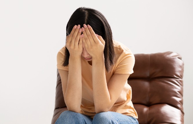 Phụ nữ thiếu hụt nội tiết tố và hệ lụy khôn lường
