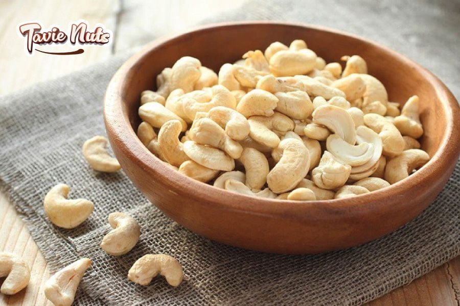 Có nên ăn hạt điều thay thế cho buổi sáng?