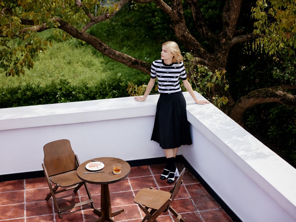 Chester Charles Việt Nam