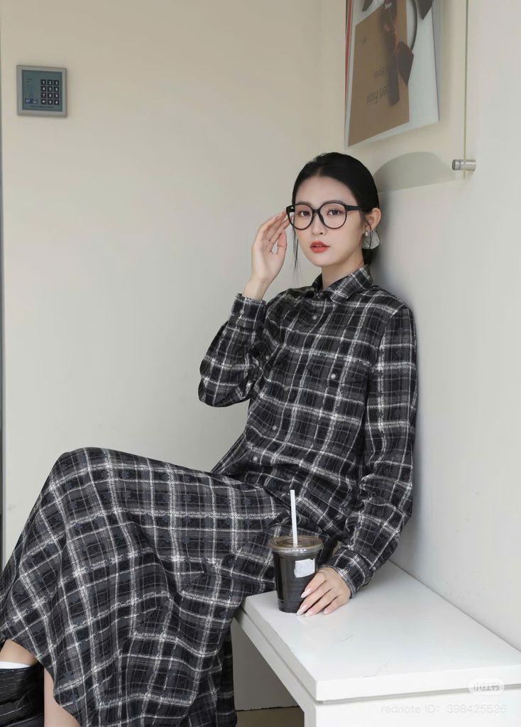 10 set váy du lịch nổi bật, lên hình “sống ảo” siêu xinh