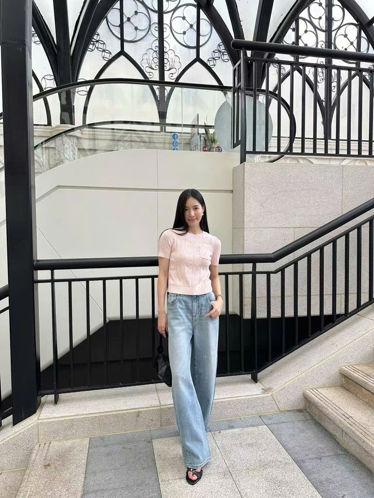 CHESTER CHARLES RA MẮT MẪU ÁO COTTON CAO CẤP: SỰ KẾT HỢP GIỮA THANH LỊCH & DỄ THƯƠNG KHÓ CƯỠNG