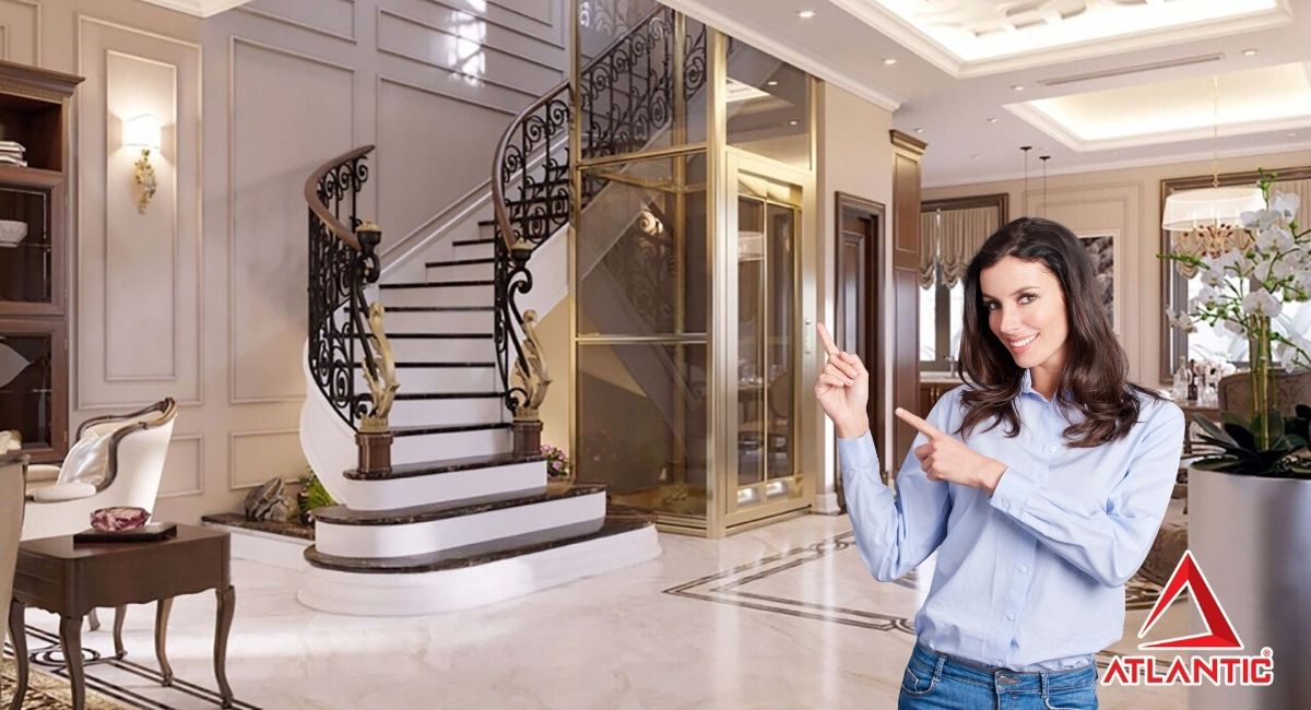 Mẫu thang kính sẽ giúp bạn ngắm trọn không gian bên ngoài