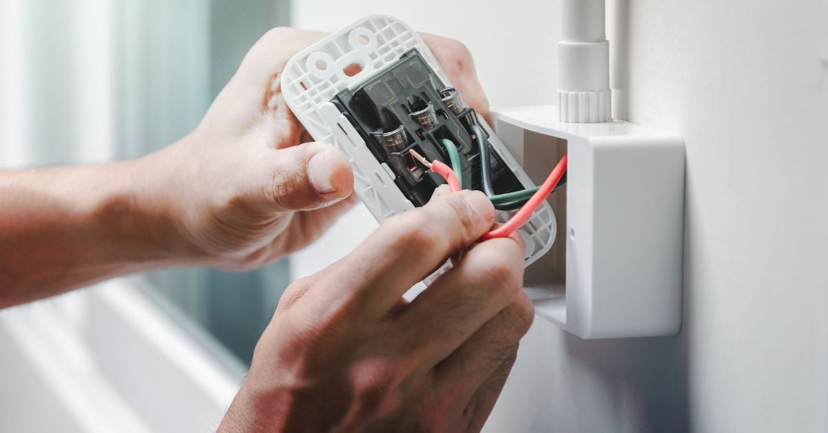 Cách đấu điện ổ cắm và công tắc tại nhà an toàn và hiệu quả