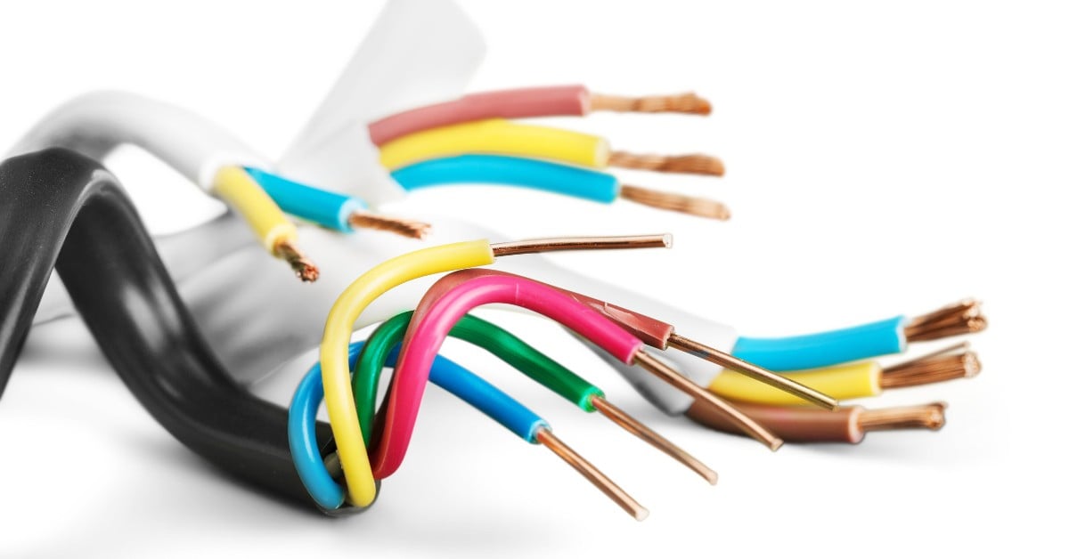 Nên bố trí ổ cắm điện ở đâu trong phòng ngủ?