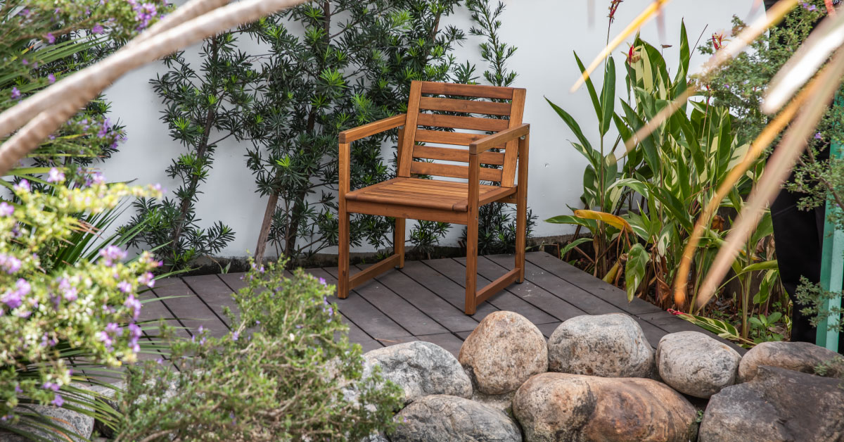 Ghế Thư Giãn  – Small Wooden Lounge Chair