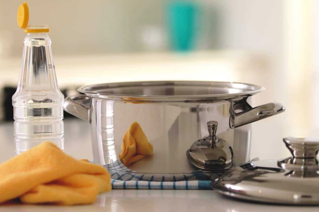 8 cách đánh bóng inox xước, mờ thủ công an toàn hiệu quả tại nhà