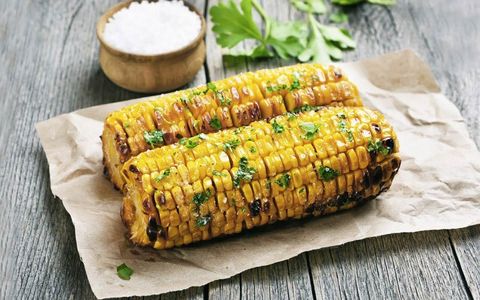 Cách nướng ngô bằng nồi chiên không dầu đơn giản thơm ngon